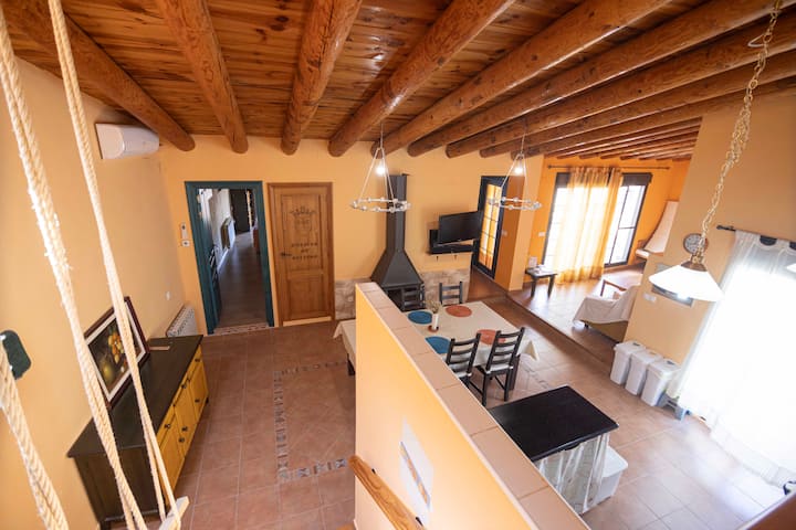 Amplia Casa Rural Reformada En Murillo_casa Mailo - Murillo de Gállego