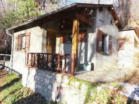 Comfort house in nature Llo