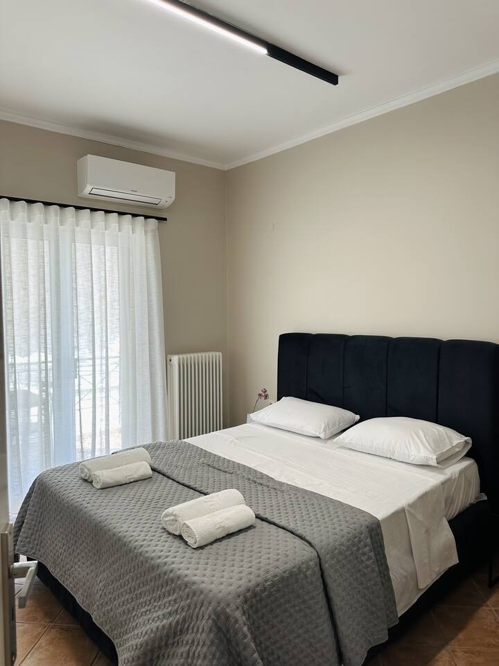 Schlafzimmer 1