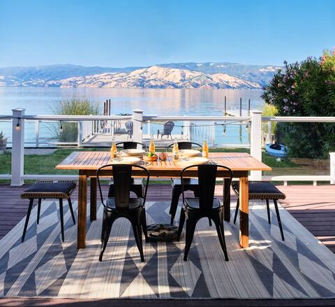 The Bee Haus | Lakefront • Dock • Kayaks • BBQ
