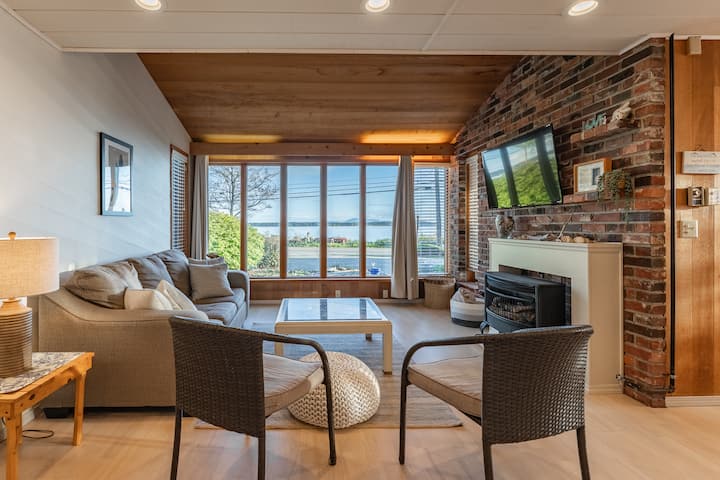Oceanside Retreat ~ Birch Bay - Blaine, WA