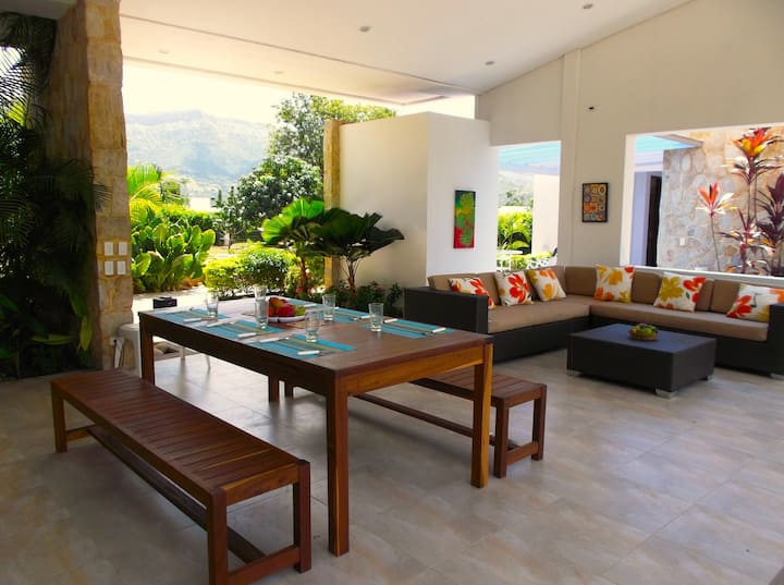 House With Magical Tropical Immersion - Apulo