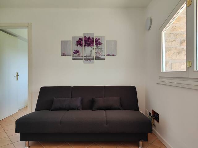 Iseo lakeview: 2 independent flats side by side gallery image 3