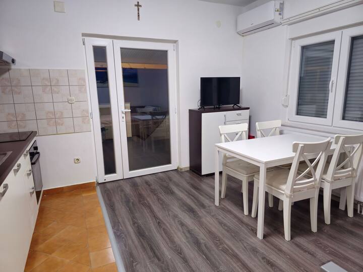 Apartman Tia - Pag