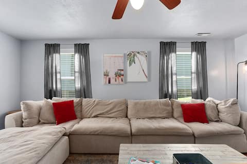 Cozy 2BR_Near UCM_King_Beds|Family Friendly