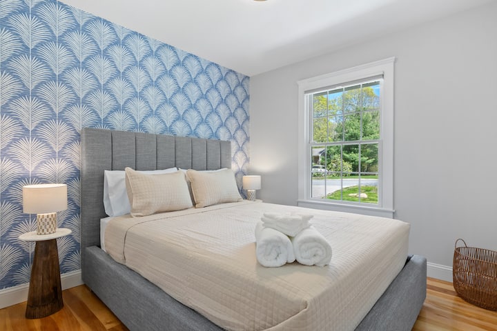Each bedroom, although similar,  has its own charm and character. Experience the delight of individuality as you choose your perfect retreat among our distinct rooms, all featuring cozy queen-sized beds.