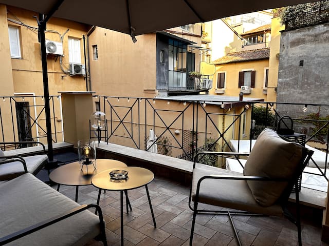 [Lusso con terrazzo] Fontana di Trevi a 1 minuto