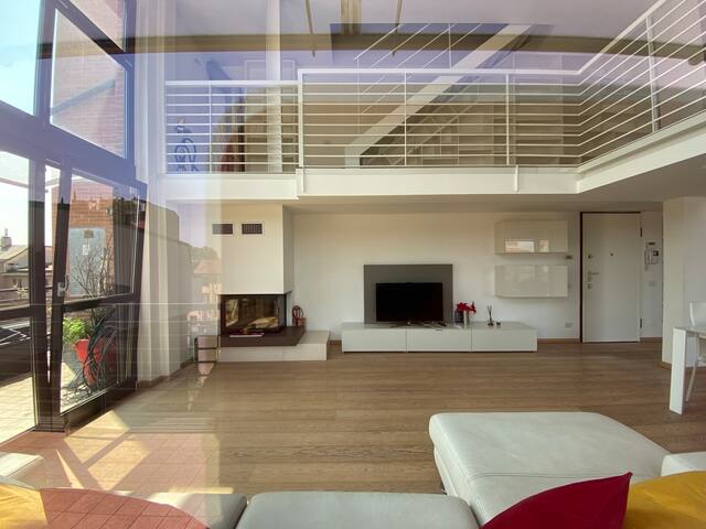 “Penthouse Luce Milano” Tram to Duomo-Metro gallery image 4