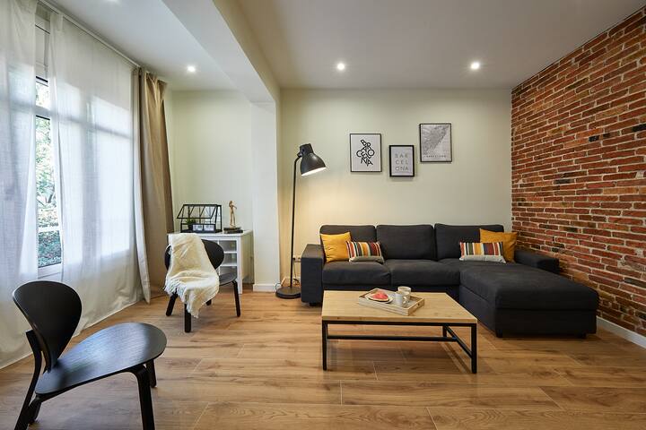 BBarcelona Sagrada Familia 12 gallery image 4