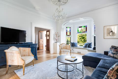 Heritage Duplex-Collingwood-10min to Blue Mountain