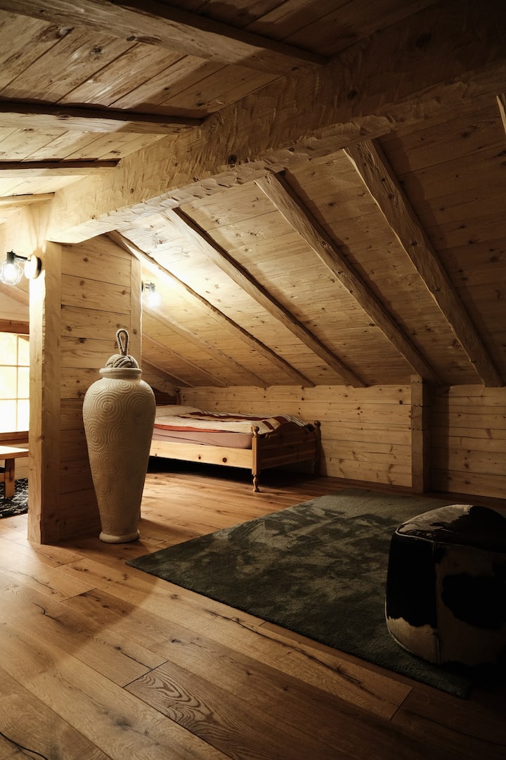 Schlafzimmer 1
