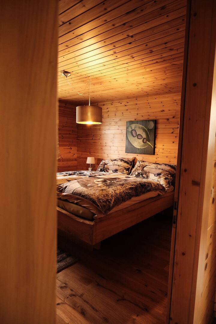 Schlafzimmer 4