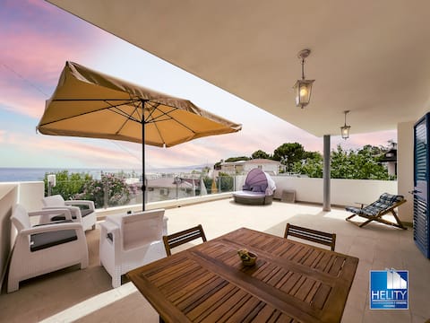 *[Exclusive Shoreline Haven]*