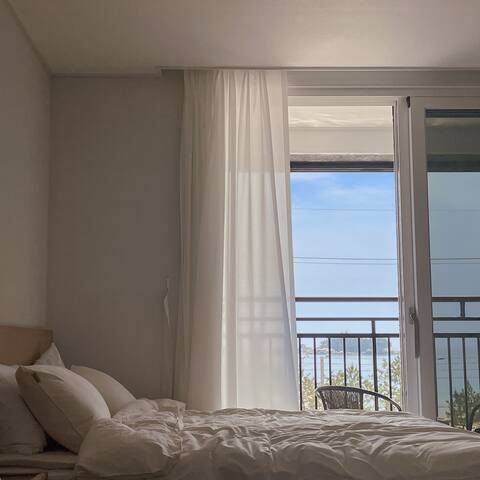 [Alo House] [Room 301] Ocean view emotional accommodation that even touches your heart:>
