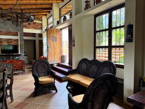 Top performing Airbnb: Dreamy cabin in Chinácota