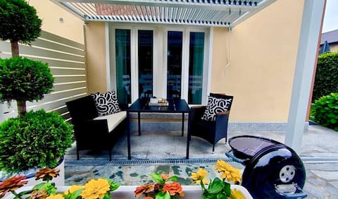 Annuncio Airbnb popolare: Villa Marchesa - Studio a Arona