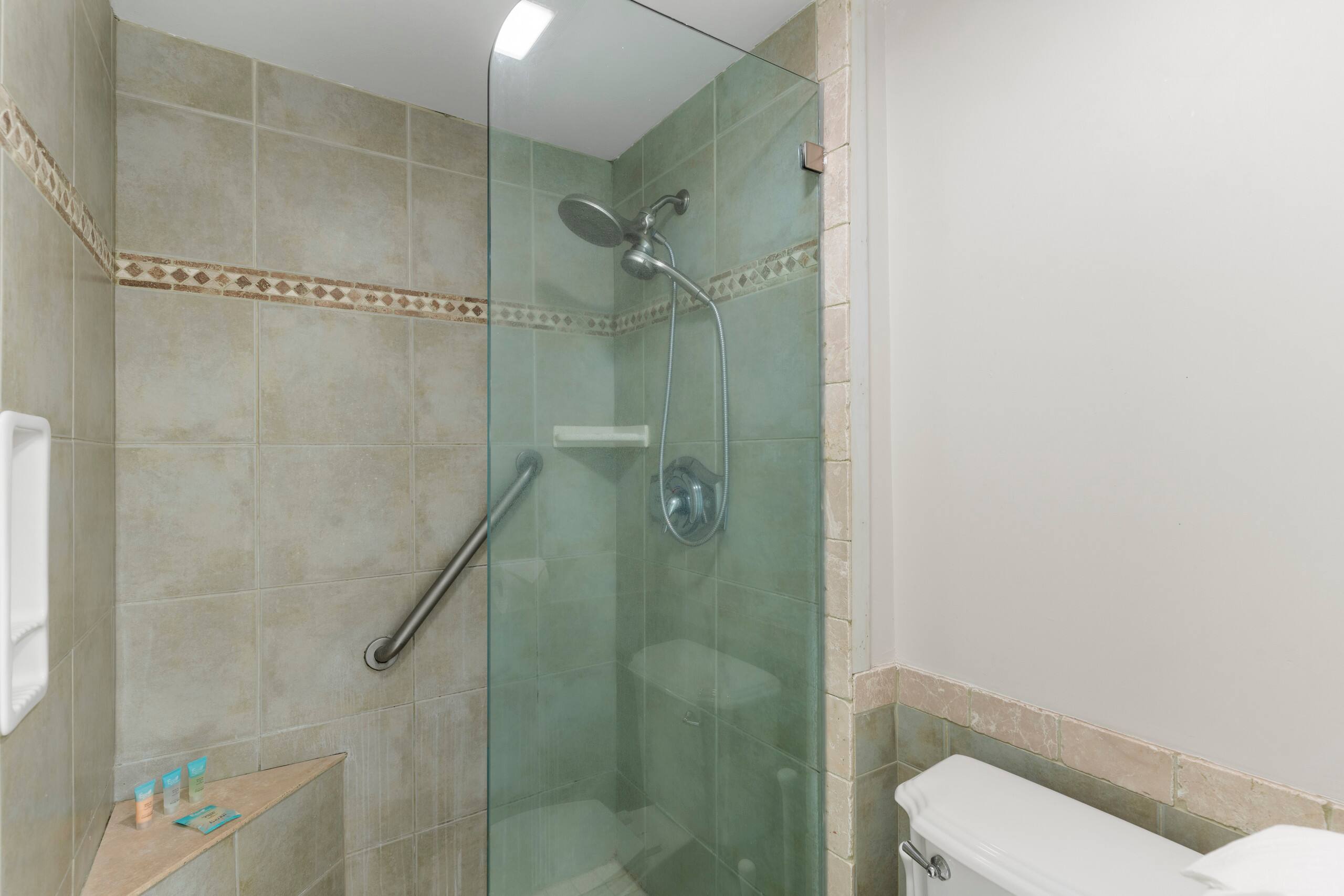 Home in Kihei · ★4.44 · 2 bedrooms · 3 beds · 2 baths - Image 42