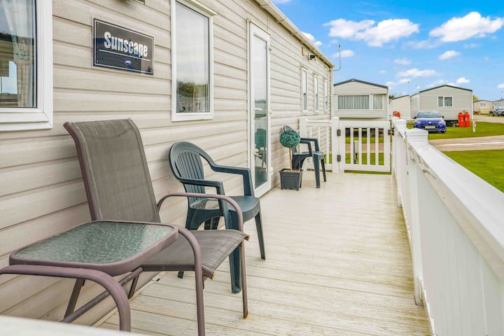 Sunscape Lodge by the Sea