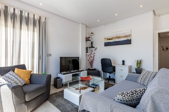 Haus Holiday Homes Mar Menor managed Airbnb listing 3