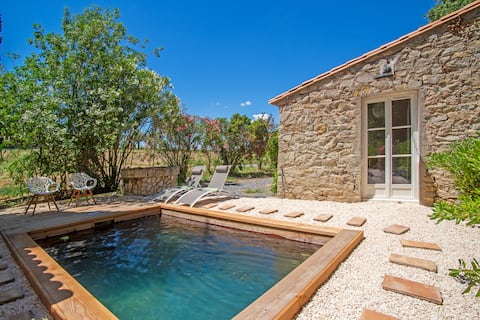 Nature gîte with private pool