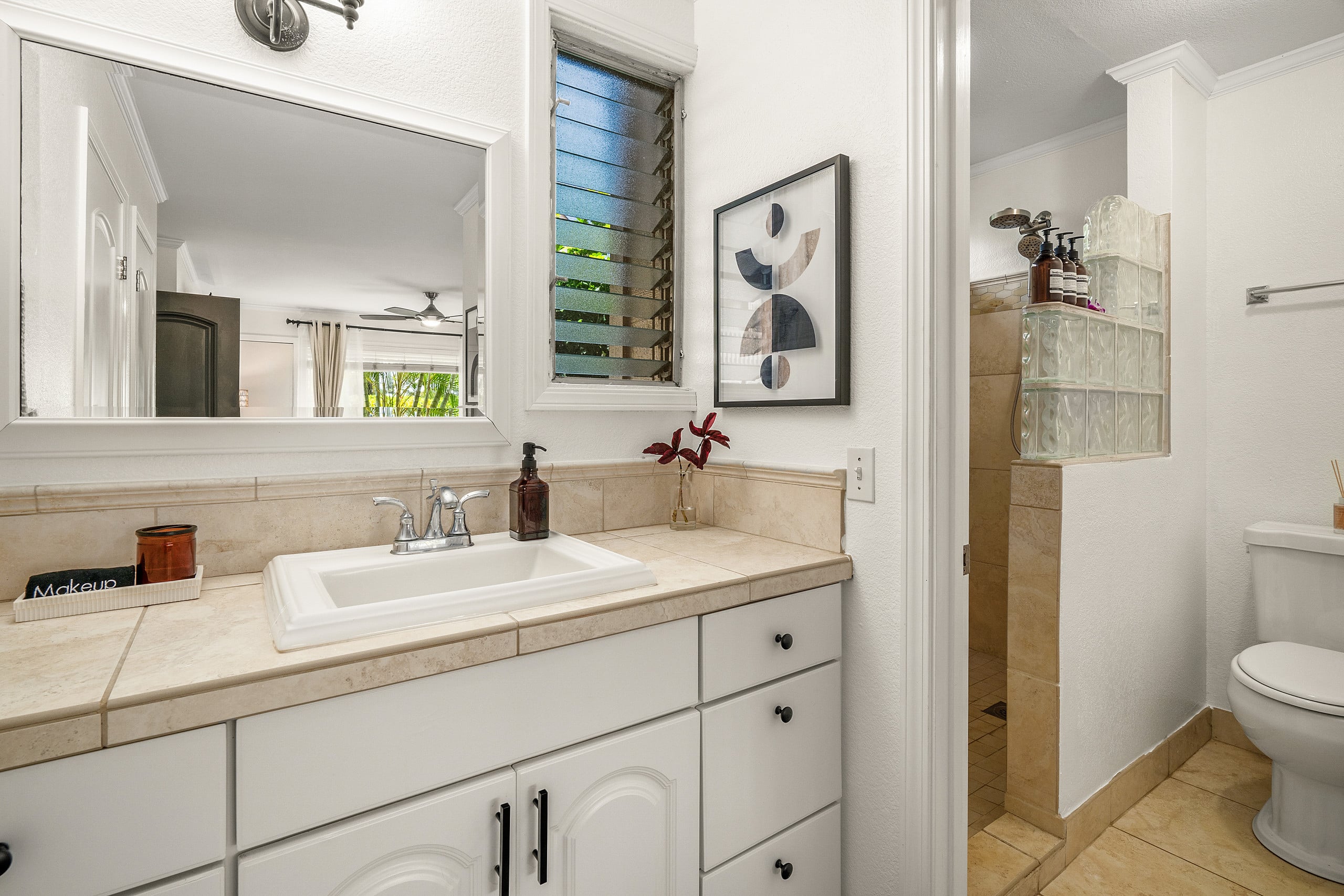 Condo in Princeville · ★4.96 · 1 bedroom · 2 beds · 1 private bath - Image 17