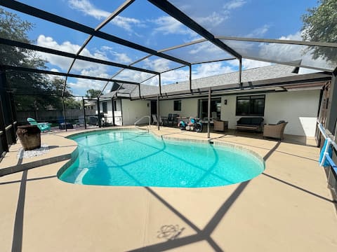 Heated Pool Oasis Getaway