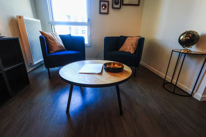 Joli T2 Moderne Et Chaleureux Avec Terrasse - Betton