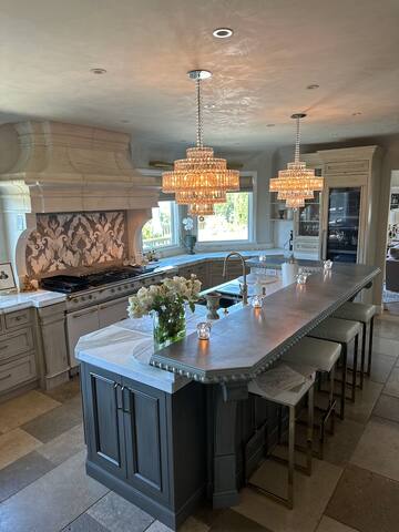 Los Altos Hills Luxury Retreat gallery image 4