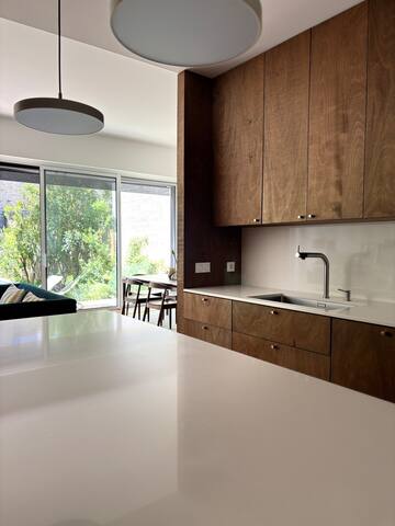 Maison climatisée avec piscine gallery image 5