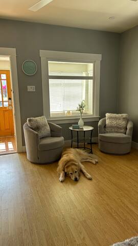 1912 Beach House Pet Friendly gallery image 3