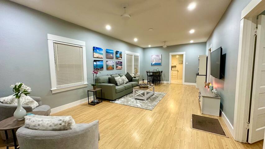 1912 Beach House Pet Friendly gallery image 4