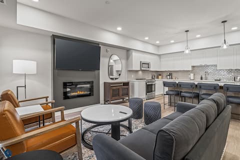 3 Bed/2 Bath Sparrowhawk Resort 1st Floor-Sleeps 8