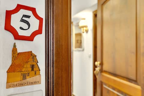 Family suite · 5 beds · Breakfast · Old Town