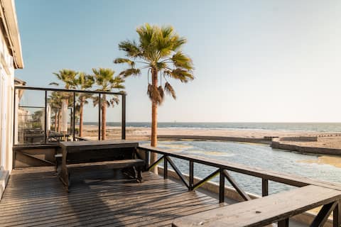 Newly Renovated Sea-View House