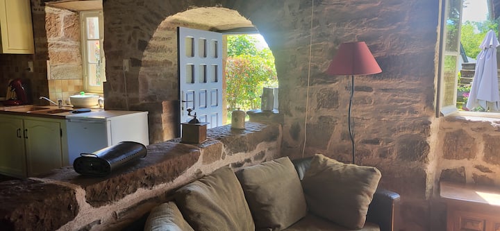 Beynat - Pierre - Gîte 5 Personnes (Avec Piscine) - Collonges-la-Rouge
