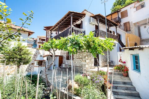 Cozy Traditional House in Thassos, Kallirachi