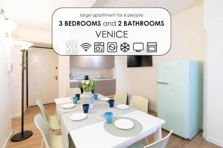 6 guests, 3 bedrooms, canal view. Not to be missed