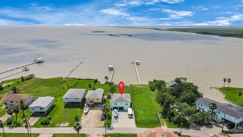 Bayfront Breeze on Dickinson/Galveston Bay