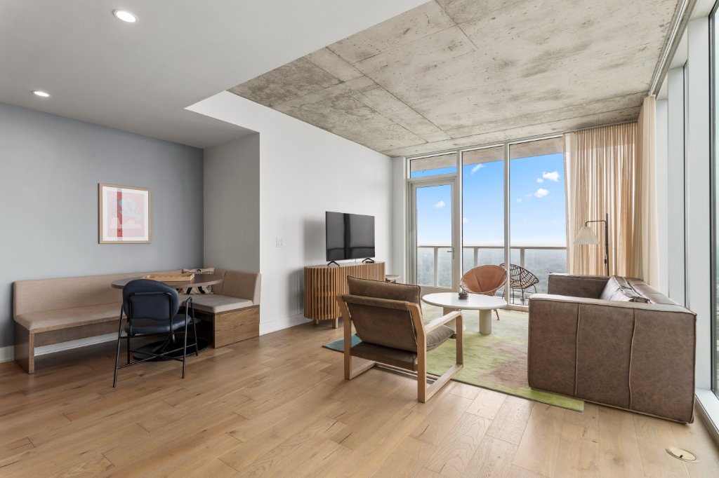 Sunset Condo | Downtown *Rooftop Pool* & Views!