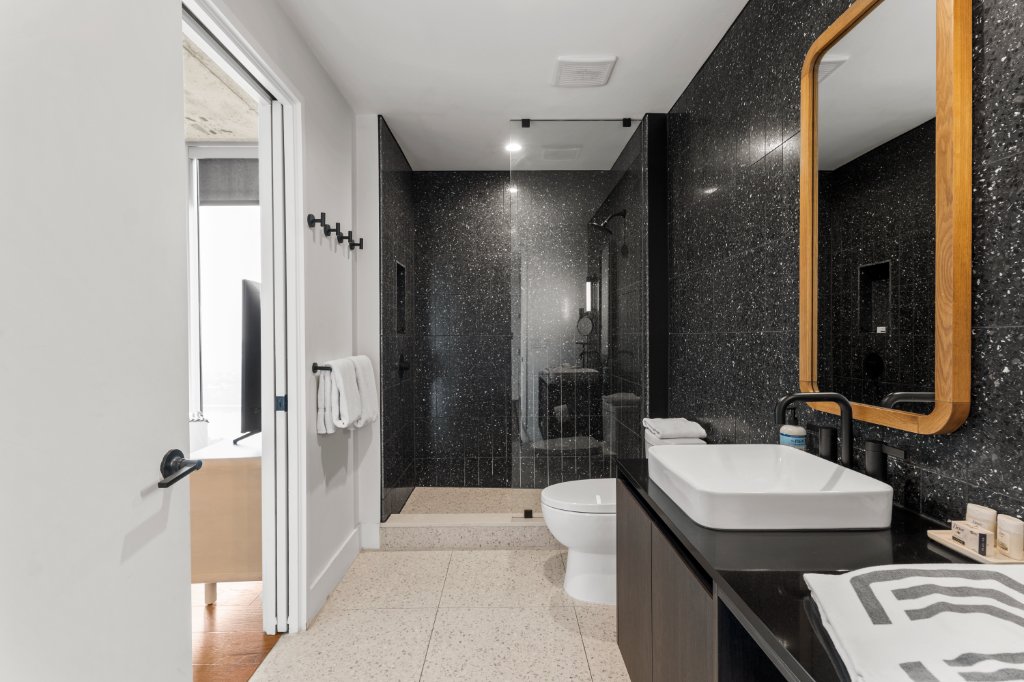 Sunset Condo | Downtown *Rooftop Pool* & Views!