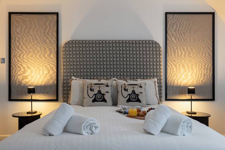 Rare 4bed Townhouse with Parking gallery image 4