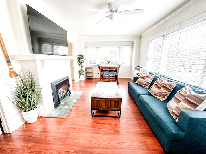 Cute 1bd House - Walk Downtown! - Santa Bárbara, CA