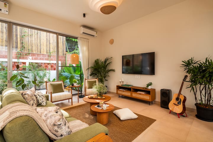 Living room image 1