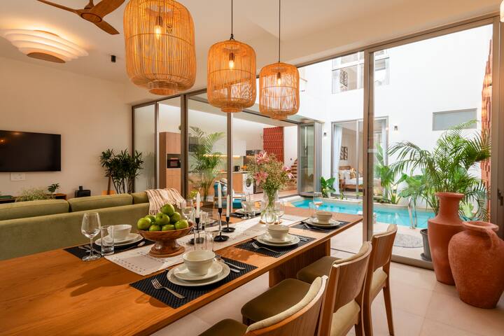 Dining area image 3
