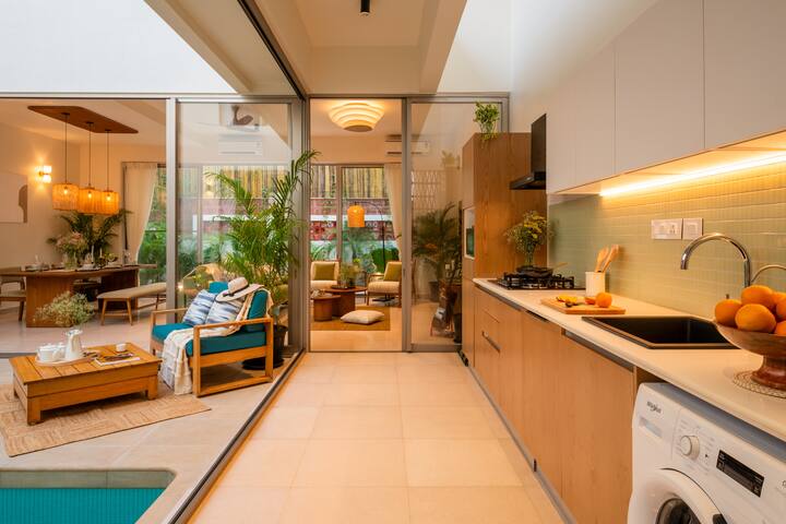 Full kitchen image 1
