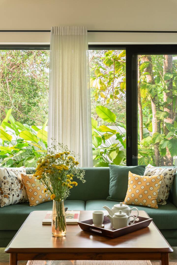 Living room image 8