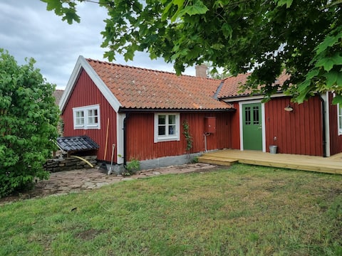 Newly renovated 18th-century cottage