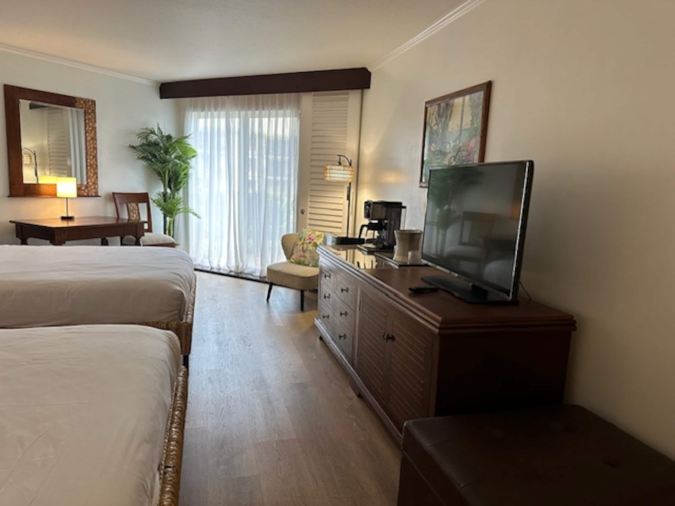 Resort in Lihue · ★4.69 · 1 bedroom · 2 beds · 1 private bath - Image 9