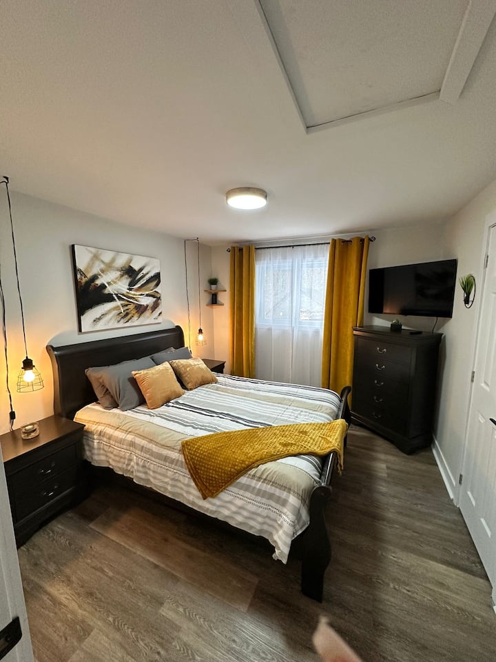 Schlafzimmer 1
