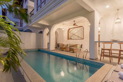 Staymaster Stardust |6BHK for Big Groups | Vagator